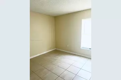 807 Mountbatten Lane #0, Kissimmee, FL 34758 - Photo 5