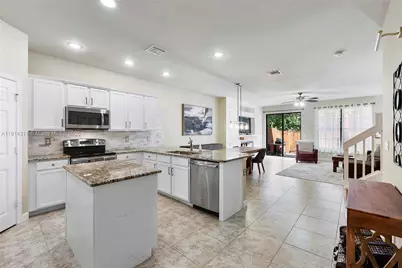 10450 Wellington Parc Dr #10450, Wellington, FL 33449 - Photo 5