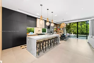 8625 NE 10th Ave, Miami, FL 33138 - Photo 5