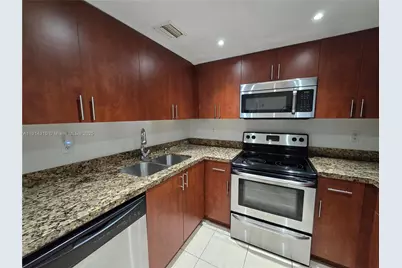 6940 Miami Gardens Dr #1-319, Hialeah, FL 33015 - Photo 3