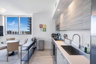 121 NE 34th St #2109, Miami, FL 33137 - Photo 5