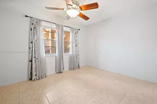 13001 SW 11th Ct, Pembroke Pines, FL 33027 - Photo 19