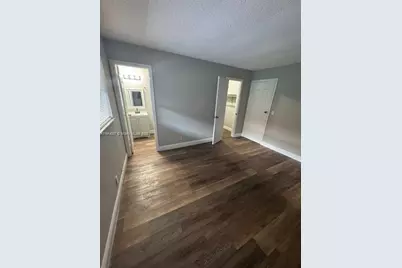 7810 SW 10th St, North Lauderdale, FL 33068 - Photo 19