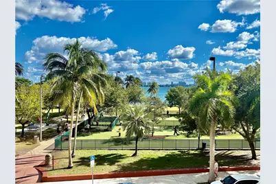 1800 N Bayshore Dr #306, Miami, FL 33132 - Photo 5