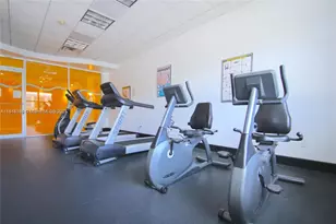 401 69th St, Miami Beach, FL 33141 - Photo 13