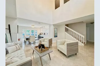 10620 SW 67th St, Miami, FL 33173 - Photo 9