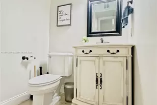 10620 SW 67th St, Miami, FL 33173 - Photo 13