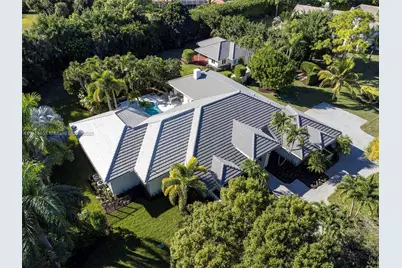 7675 Steeplechase Dr, Palm Beach Gardens, FL 33418 - Photo 3