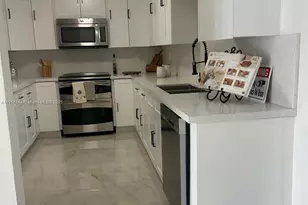 20199 NW 35th Ave, Miami Gardens, FL 33056 - Photo 7
