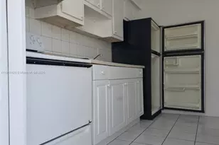 1610 Liberty St, Hollywood, FL 33020 - Photo 3