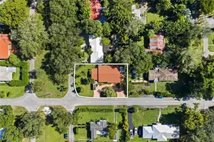 700 NE 118th St, Biscayne Park, FL 33161 - Photo 13