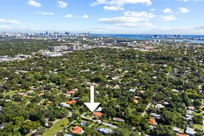 700 NE 118th St, Biscayne Park, FL 33161 - Photo 31