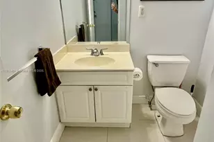 19390 Collins Ave, Sunny Isles Beach, FL 33160 - Photo 9