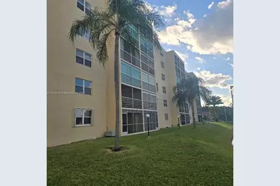 200 SE 5th Ave #307, Dania Beach, FL 33004 - Photo 25