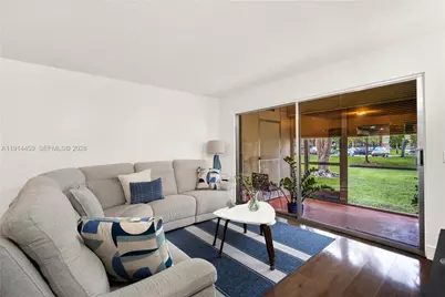 1100 SW 130th Ave #112H, Pembroke Pines, FL 33027 - Photo 13