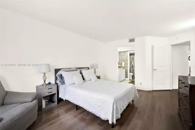 1100 SW 130th Ave #112H, Pembroke Pines, FL 33027 - Photo 17