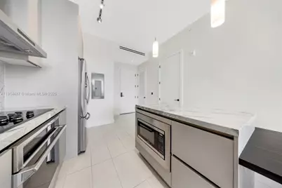 1030 15th St #306, Miami Beach, FL 33139 - Photo 17