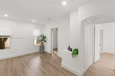 2508 SW 10th St #2508, Miami, FL 33135 - Photo 7