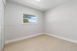 511 SW 72nd Ave, North Lauderdale, FL 33068 - Photo 17