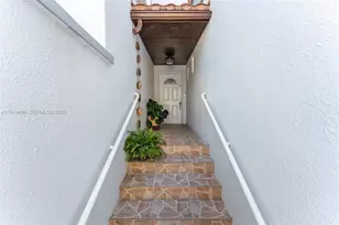 2404 NE 135th St, North Miami, FL 33181 - Photo 29