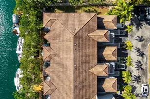 2404 NE 135th St, North Miami, FL 33181 - Photo 1