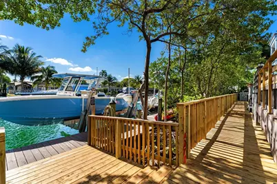 2404 NE 135th St #2404, North Miami, FL 33181 - Photo 9