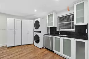 1881 Washington Ave, Miami Beach, FL 33139 - Photo 5