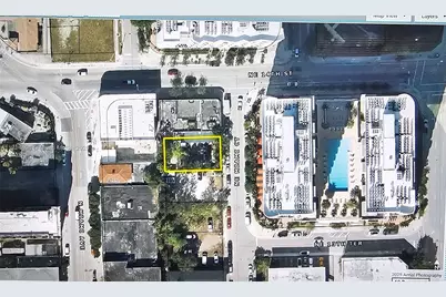 1350 NE Miami Ct, Miami, FL 33132 - Photo 1