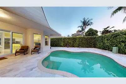 1946 Harbor View Cir, Weston, FL 33327 - Photo 5