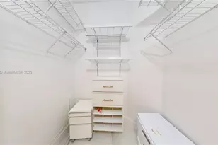 1946 Harbor View Cir, Weston, FL 33327 - Photo 17