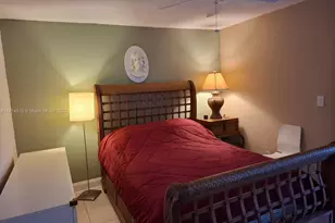 9081 Sunrise Lakes, Sunrise, FL 33322 - Photo 9
