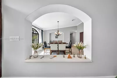 10195 NW 26th St, Doral, FL 33172 - Photo 9