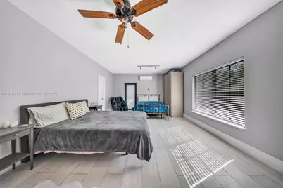 10195 NW 26th St, Doral, FL 33172 - Photo 31