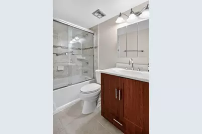 4291 W 10th Ct, Hialeah, FL 33012 - Photo 33