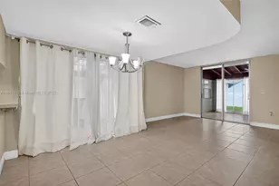 4291 W 10th Ct, Hialeah, FL 33012 - Photo 19