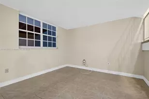 4291 W 10th Ct, Hialeah, FL 33012 - Photo 27