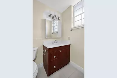 4291 W 10th Ct, Hialeah, FL 33012 - Photo 39