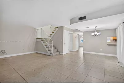 4291 W 10th Ct, Hialeah, FL 33012 - Photo 23