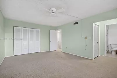 4291 W 10th Ct, Hialeah, FL 33012 - Photo 37