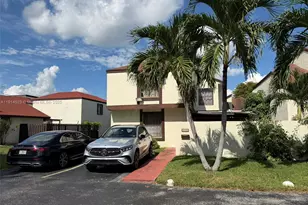 10053 NW 4th Ln, Miami, FL 33172 - Photo 3