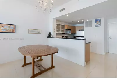 725 NE 22nd St #17E, Miami, FL 33137 - Photo 9