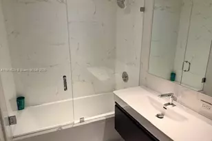 901 Brickell Key Blvd, Miami, FL 33131 - Photo 19