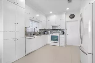 13430 SW 136th Terrace, Miami, FL 33186 - Photo 5