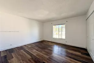 5231 Geneva Way, Doral, FL 33166 - Photo 9