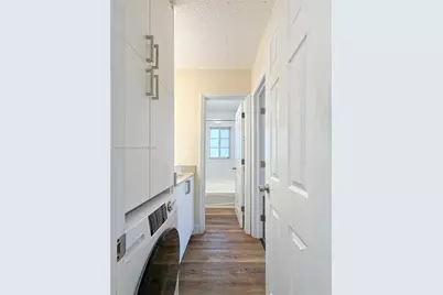 5231 Geneva Way #307, Doral, FL 33166 - Photo 15