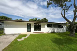 11615 SW 142nd Terrace, Miami, FL 33176 - Photo 1