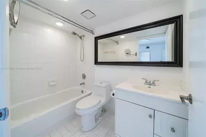 2600 Collins Ave #308, Miami Beach, FL 33140 - Photo 11
