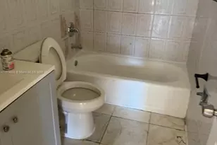 1371 NE 150th St, Miami, FL 33161 - Photo 17