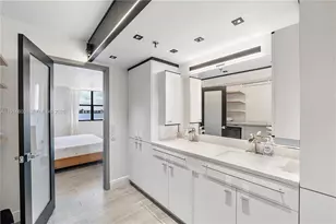 105 Lake Emerald Dr, Oakland Park, FL 33309 - Photo 19