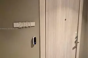 1000 Brickell Plaza, Miami, FL 33131 - Photo 11